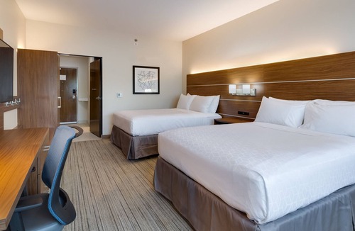 Latta Hotel | Holiday Inn Express & Suites Latta by IHG