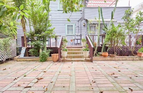 Los Angeles House | Hollywood Home - Close to Griffith Observatory & Walk Of Fame
