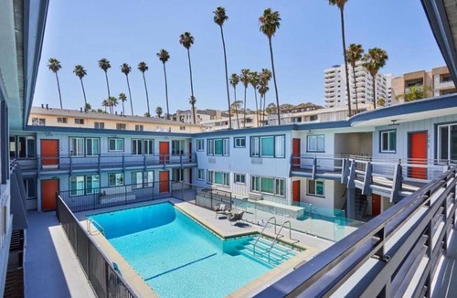 Hollywood Apartment | Hollywood Oasis with Resort Style Pool, Free Parking, Steps to Walk of Fame