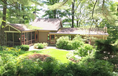Richmond House | Home in the woods with Views, Quiet, Gardens, near Tanglewood,