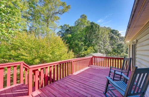 Winston - Salem House | Home with Large Yard 6 Mi to Dtwn Winston-Salem!