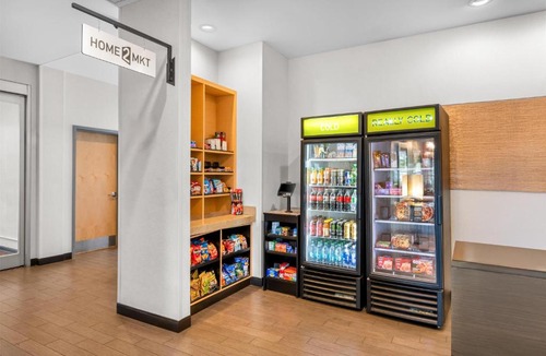 Paw Creek Hotel | Home2 Suites by Hilton Charlotte Airport
