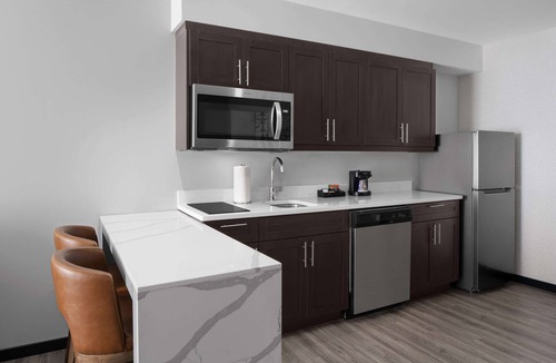 First Ward Hotel | Homewood Suites By Hilton Charlotte Uptown First Ward