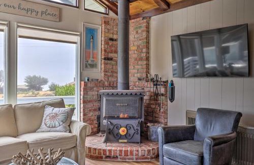 Manchester House | Irish Beach Cottage w/Beach Access & Ocean Views