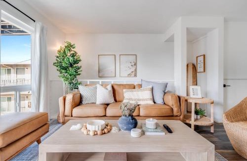 Crown Point House | Jewell Street Gems Two homes in one