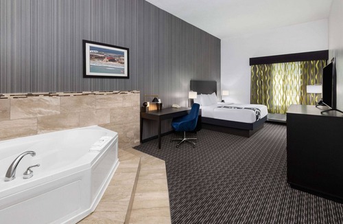 Cedar Park Hotel | La Quinta Inn & Suites by Wyndham Austin - Cedar Park