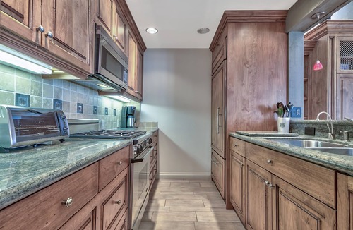 South Lake Tahoe House | Lakefront Beauty + On Water, Lakeland Village #610