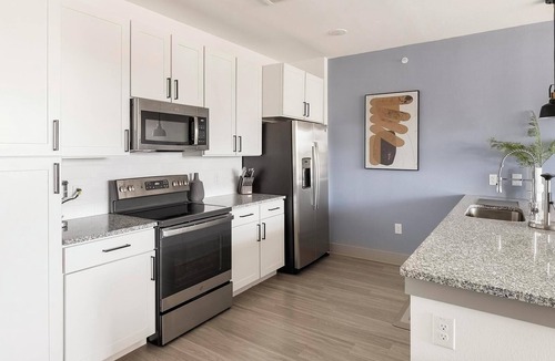 Weston Apartment | Landing | Amazing 1BD, Gym, Clubhouse