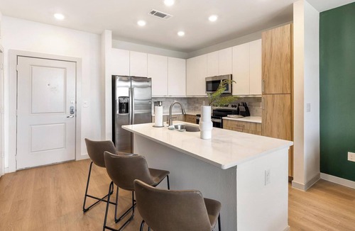 Celina Apartment | Landing | Beautiful 1BD, Clubhouse, Courtyard