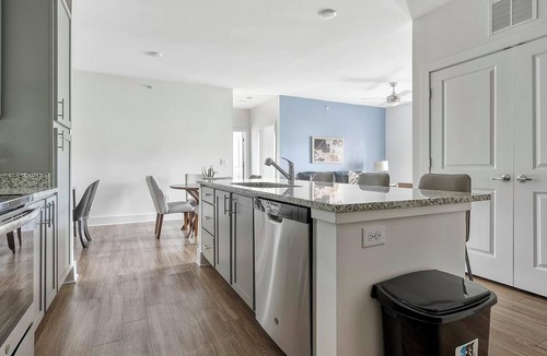 Fort Mill Apartment | Landing | Beautiful 3BD, Yoga Studio, Pool