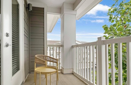 Fort Mill Apartment | Landing | Beautiful 3BD, Yoga Studio, Pool