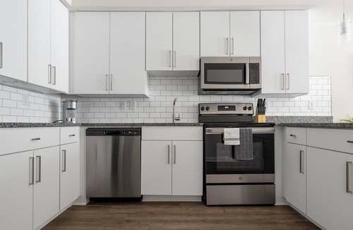 Concord Apartment | Landing | Spectacular 1BD, Pool, Clubhouse