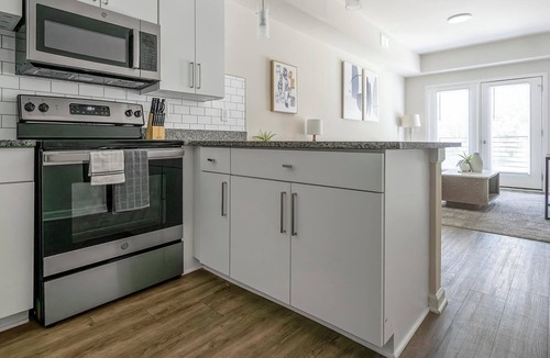 Concord Apartment | Landing | Spectacular 1BD, Pool, Clubhouse