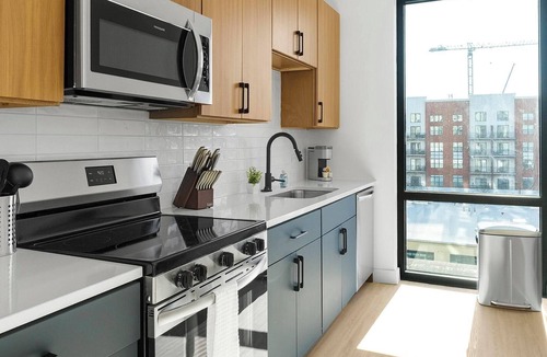 Charlotte Apartment | Landing | Stunning Studio in Uptown Charlotte