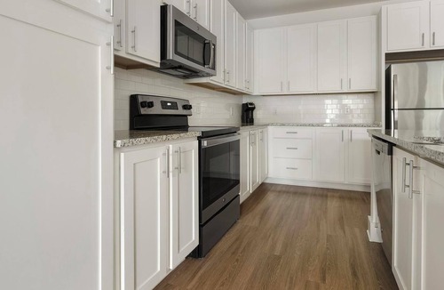 Fort Mill Apartment | Landing | Spectacular 1BD, Pool, Gym
