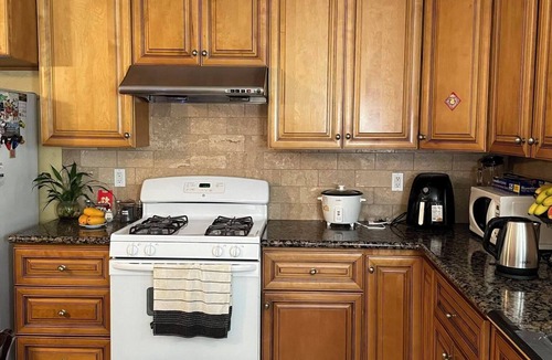 Harbor Gateway North House | Large 2bd garden home w/free parking near LAX, beaches, stadiums, freeways