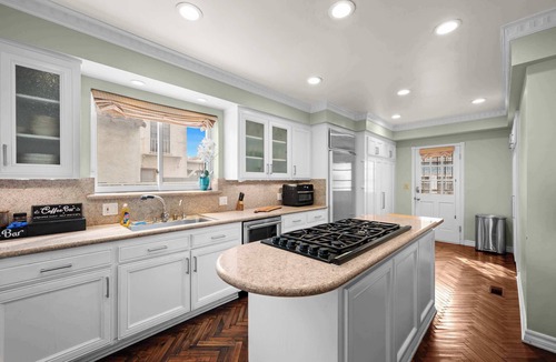 Pico - Robertson House | Large Beverly Hills House · Pool & Game Room
