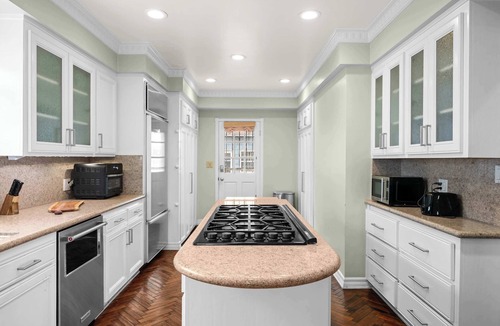Pico - Robertson House | Large Beverly Hills House · Pool & Game Room