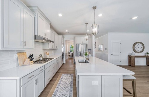 Steele Creek House | Large Family Home in Charlotte 10 Minutes from Lake Wylie & Downtown Charlotte