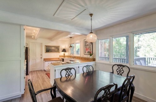 Guerneville House | Lazy Lightning Lodge | Pool, Spa & 20 Acres
