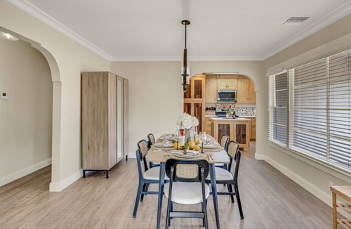 North Arroyo Apartment | Le Coterie: Pasadena|UVSL Studios|Los Angeles