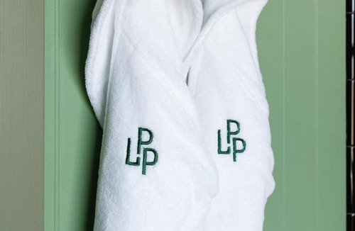 Northeast Carmel Hotel | Le Petit Pali at Ocean Ave