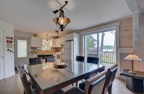 Saint-Jean-de-Matha House | Le Rustique du Lac Noir | Bord de l'eau