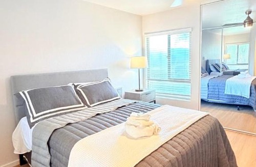 Mid-Wilshire Apartment | Loft residence in prime location
