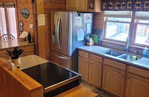 Maggie Valley Cabin | Log cabin with Country feel and awesome views