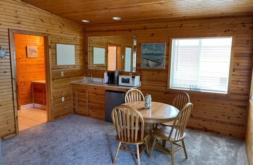 Alger Cabin | Lost Arrow Resort