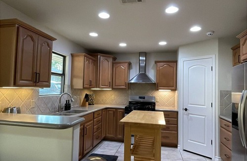 Georgetown House | Lux|8 Min to DT, Billiards, Spa, Office