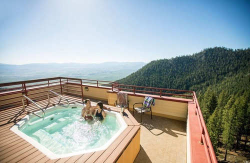 Tahoe Village Villa | Luxe Heavenly Villa | Pools, Fitness Centre