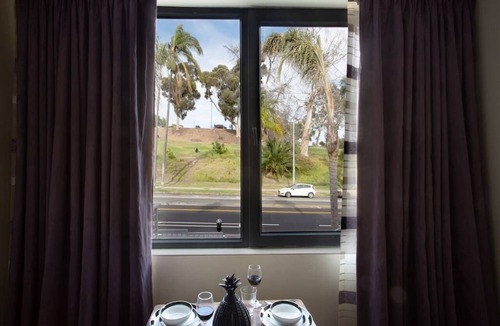 Bankers Hill Apartment | Luxurious One Bedroom Suite with Balboa Park View