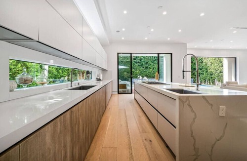 Mid City House | Luxurious Retreat - Modern House+Pool 4 bed/5 Bath