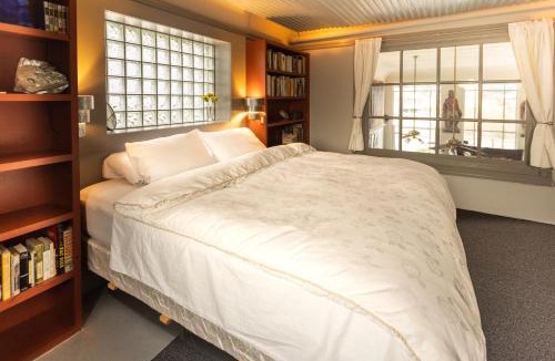 Tomales House | Luxury 1920s Bank Loft, Art Gallery & Music Space in Tomales, CA