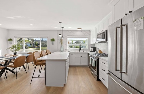 Simi Valley House | Luxury 3BR Oasis | Designer Home, Hot Tub & BBQ