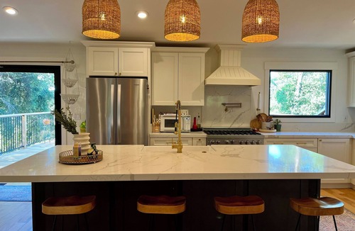 Murphys House | Luxury Meets Tranquility — Stylish Hilltop Home Minutes from Downtown Murphys