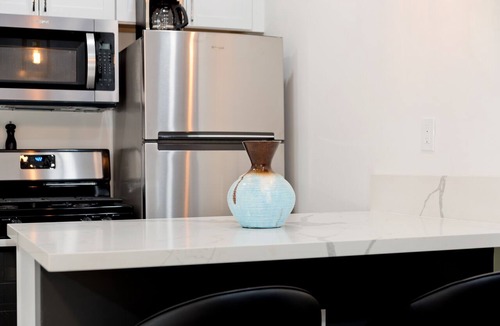 Bankers Hill Apartment | Luxury Zen Villa - Private Hot Tub - Walk to Little Italy & Convention Center