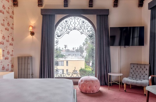 Wilshire Montana Hotel | Maison Twenty Seven
