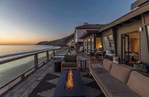 Malibu House | Malibu Beach House on Private Sandy Beach