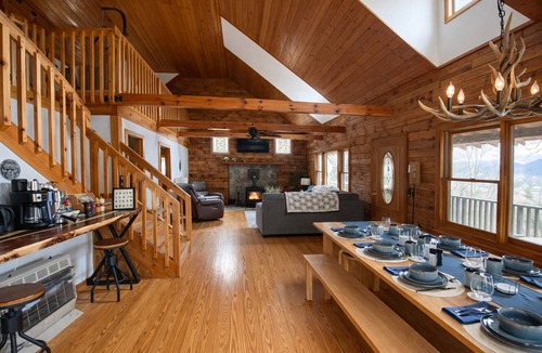 Bryson City Cabin | Mama Bear Cabin w/Creek, fire pit, sauna, hot tub