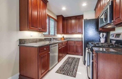 Village of La Jolla Condo | Marine Drift - 1BD walk to beach