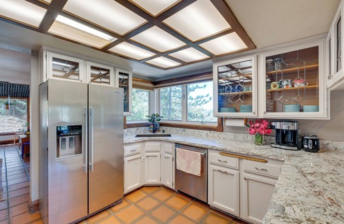 Auburn House | Meadow Vista Mountain Escape w/River Views!