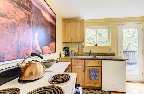 Almonte Apartment | Mill Valley Escape - 13 Miles to San Francisco!