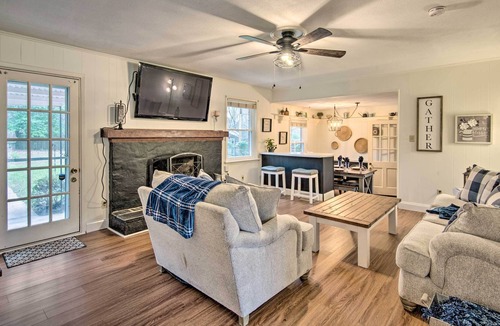 Mint Hill House | Mint Hill Home w/ Yard ~ 12 Mi to Charlotte