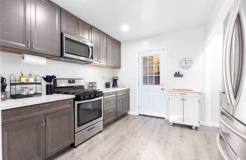 Bay Park House | Mission Bay Beach Retreat