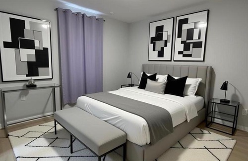 Excelsior Apartment | Modern 2BR 2BA Apartment Garden-View