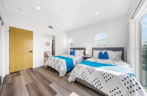 Rampart Village Apartment | Modern 3 Bedroom Ensuite House with Gated Parking