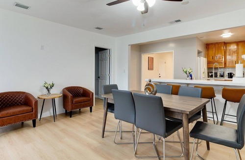 San Fernando House | Modern 4 bedroom in San Fernando