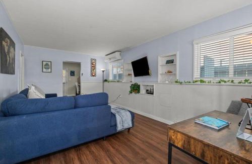 City Heights House | Modern Escape, Close to Zoo, Gaslamp and Beaches